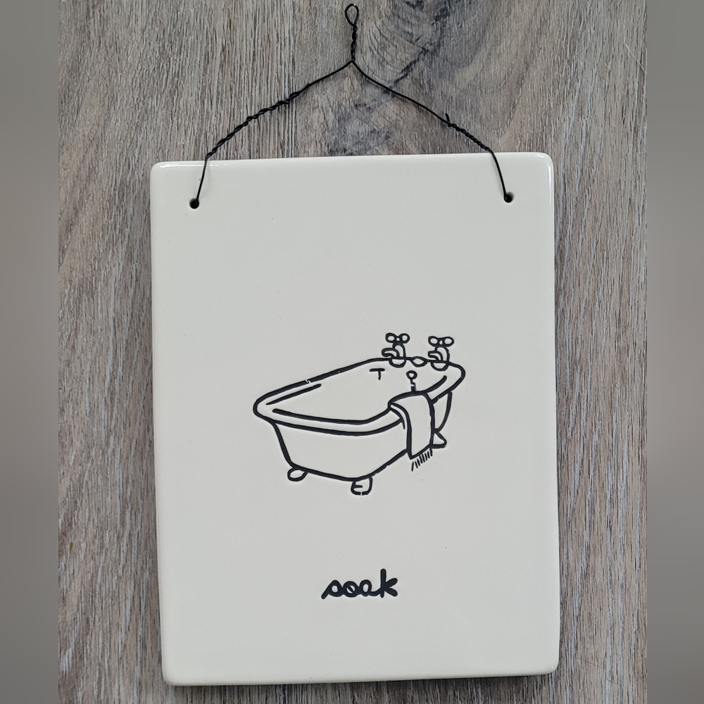 Ceramic Wall Plaque with Bathtub Design